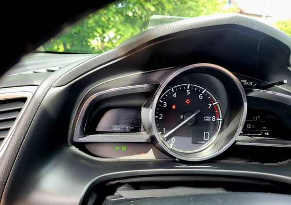 Mazda 3 cena 62900 przebieg: 102000, rok produkcji 2017 z Węgrów małe 232